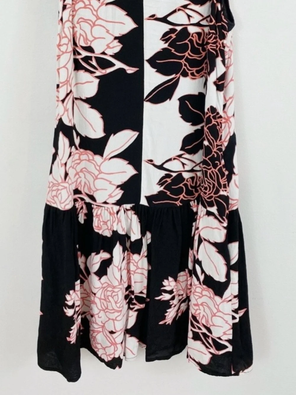 NWOT Mauve Classy Fun Floral Drop Waist Dress with Pleated Skirt, Pockets